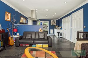 Photo 28- click for photo gallery